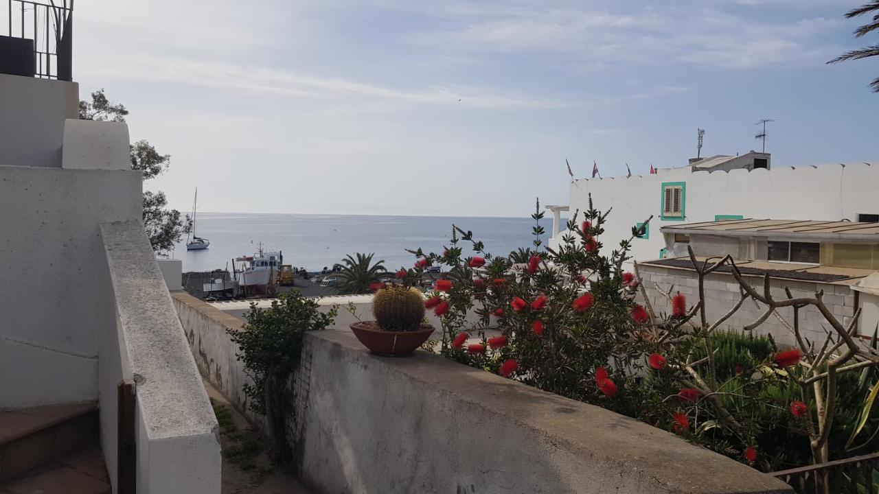 Case La Pergola Стромболи Экстерьер фото